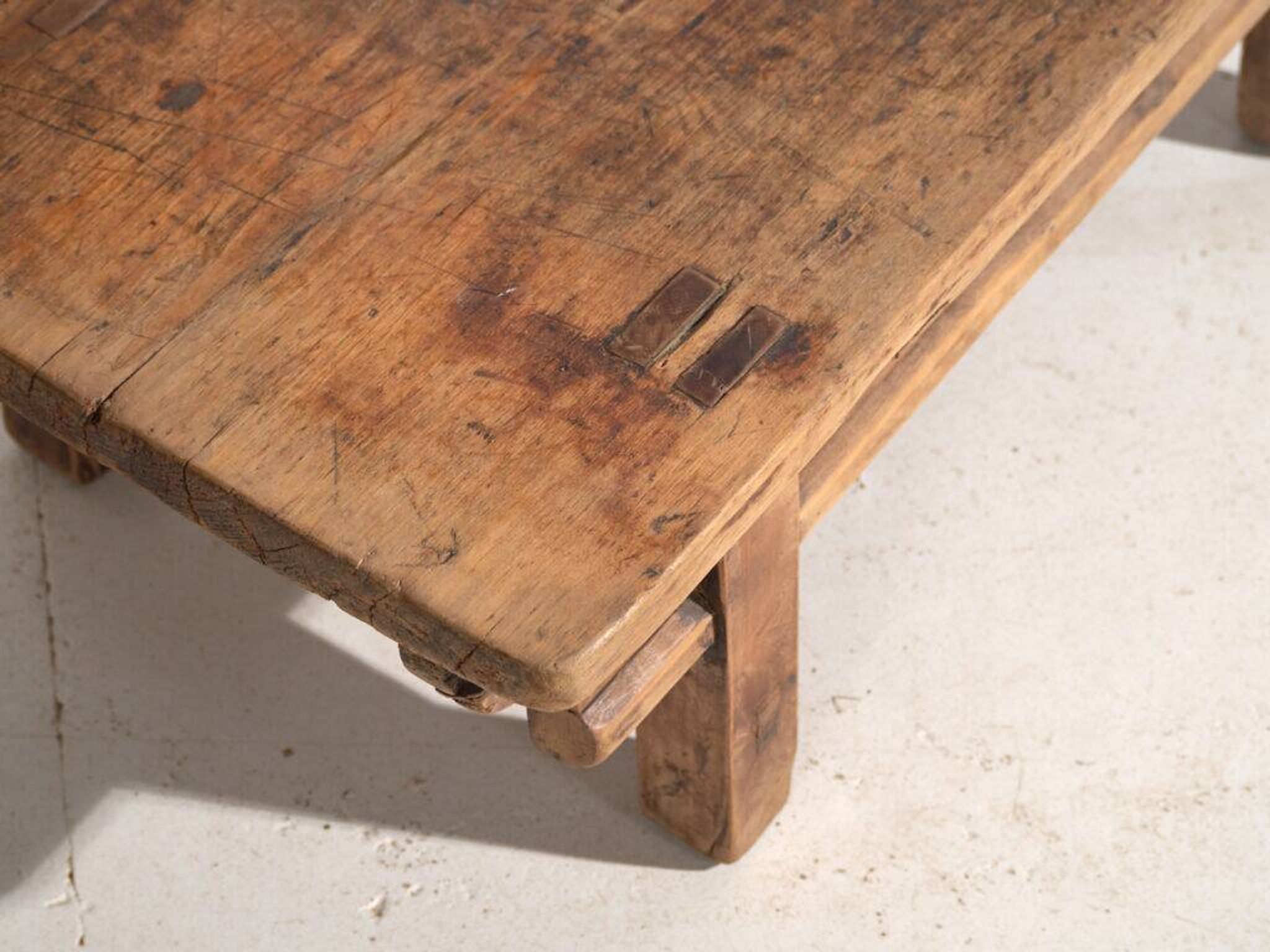 Antique elm wood coffee table – China, circa 1930
