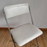 Folding chair in faux leather