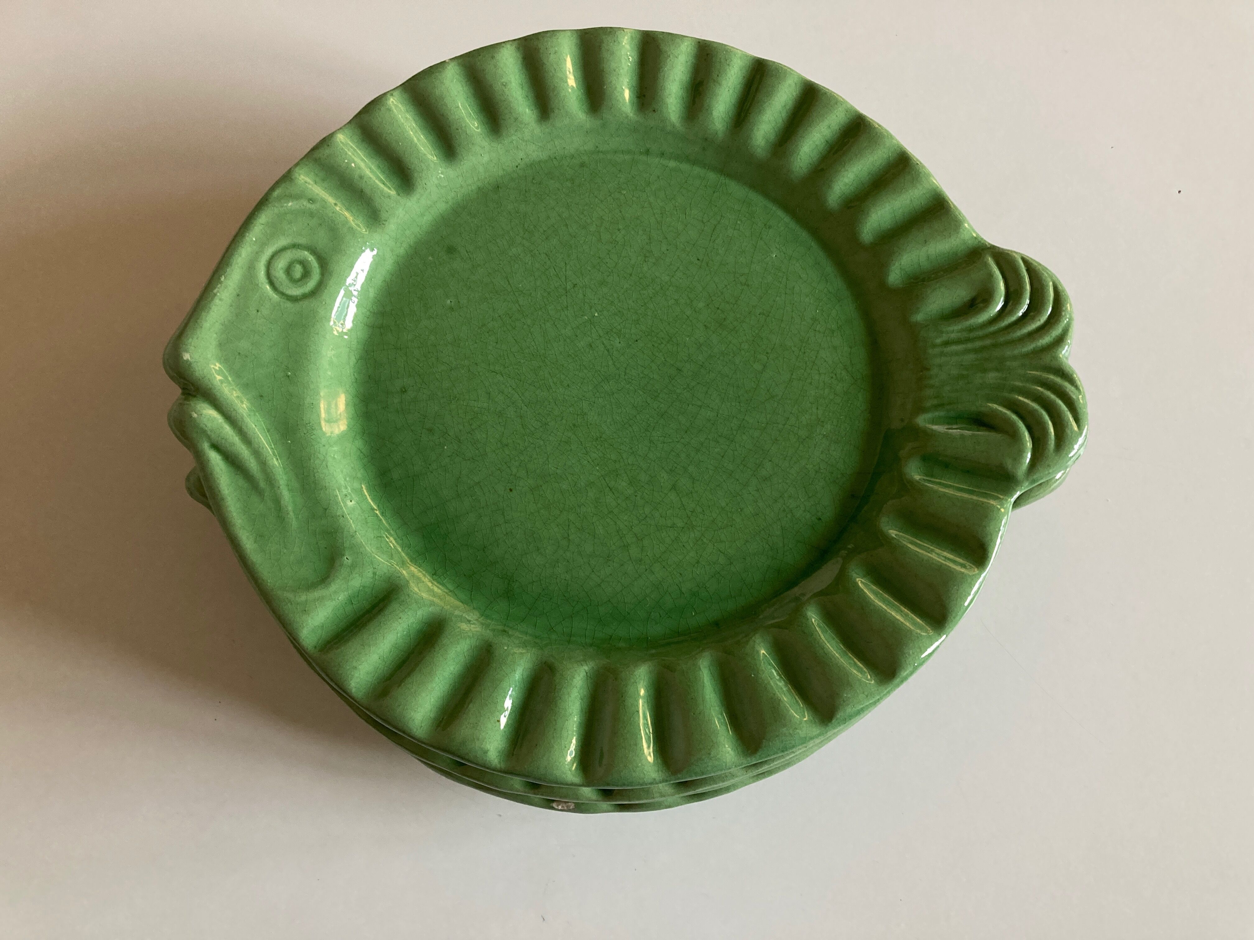 Set de 6 assiettes en terre vernissée vert Atelier Cérenne Vallauris 1945 - 1958