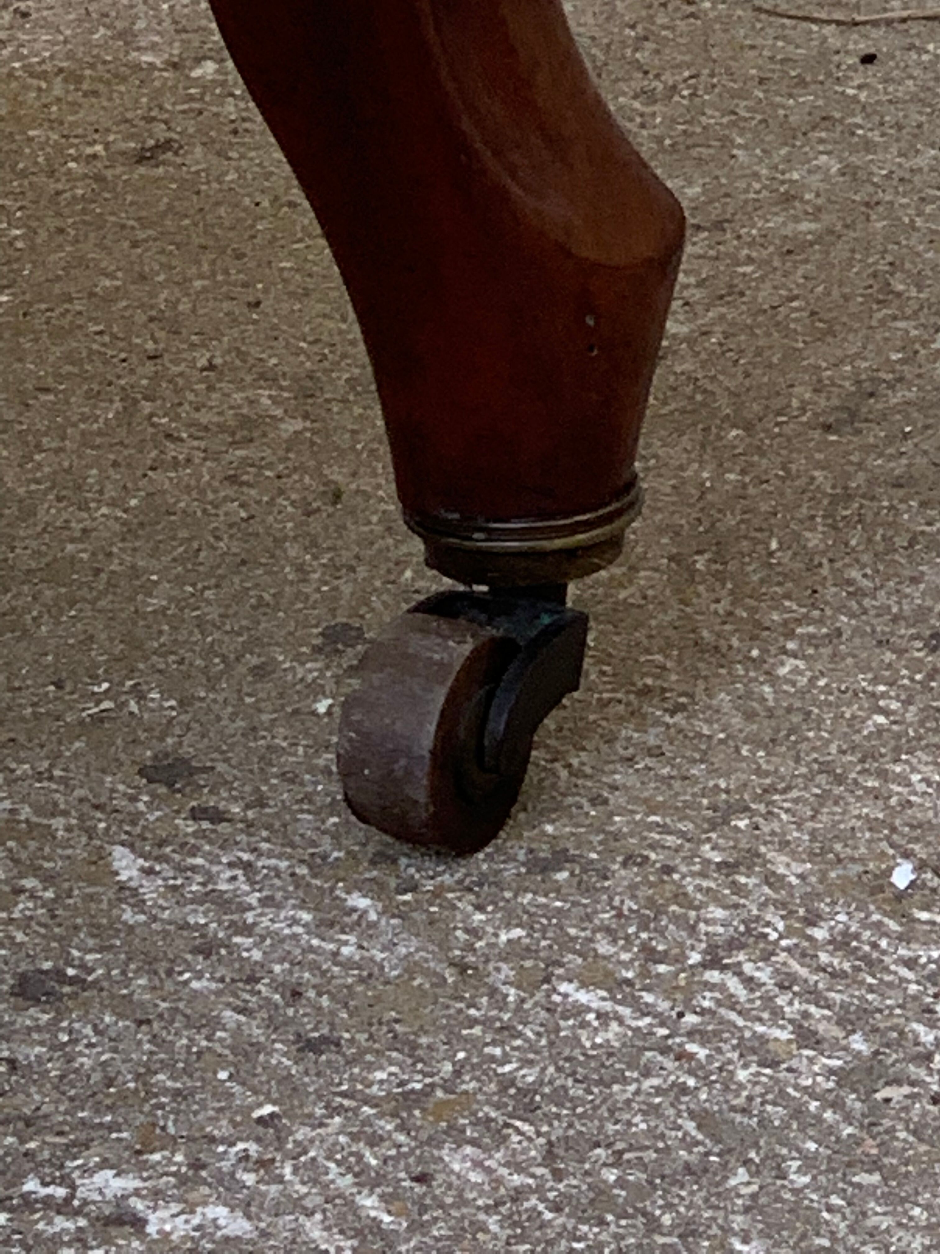 Toad armchair style Napoleon III fringe pompoms