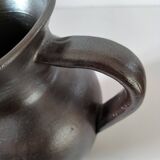 Jug with handle