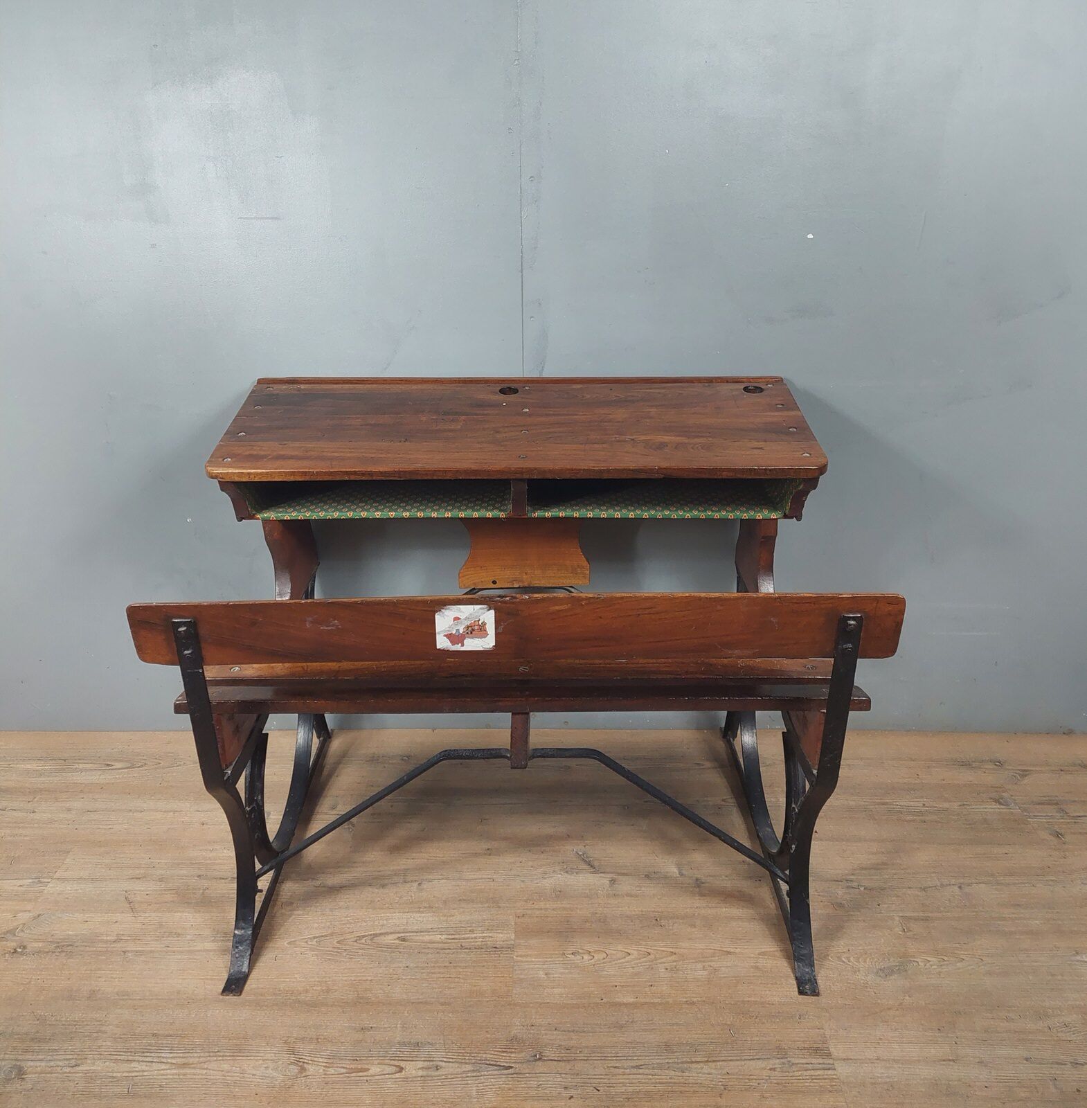 Double school desk called “lectern”