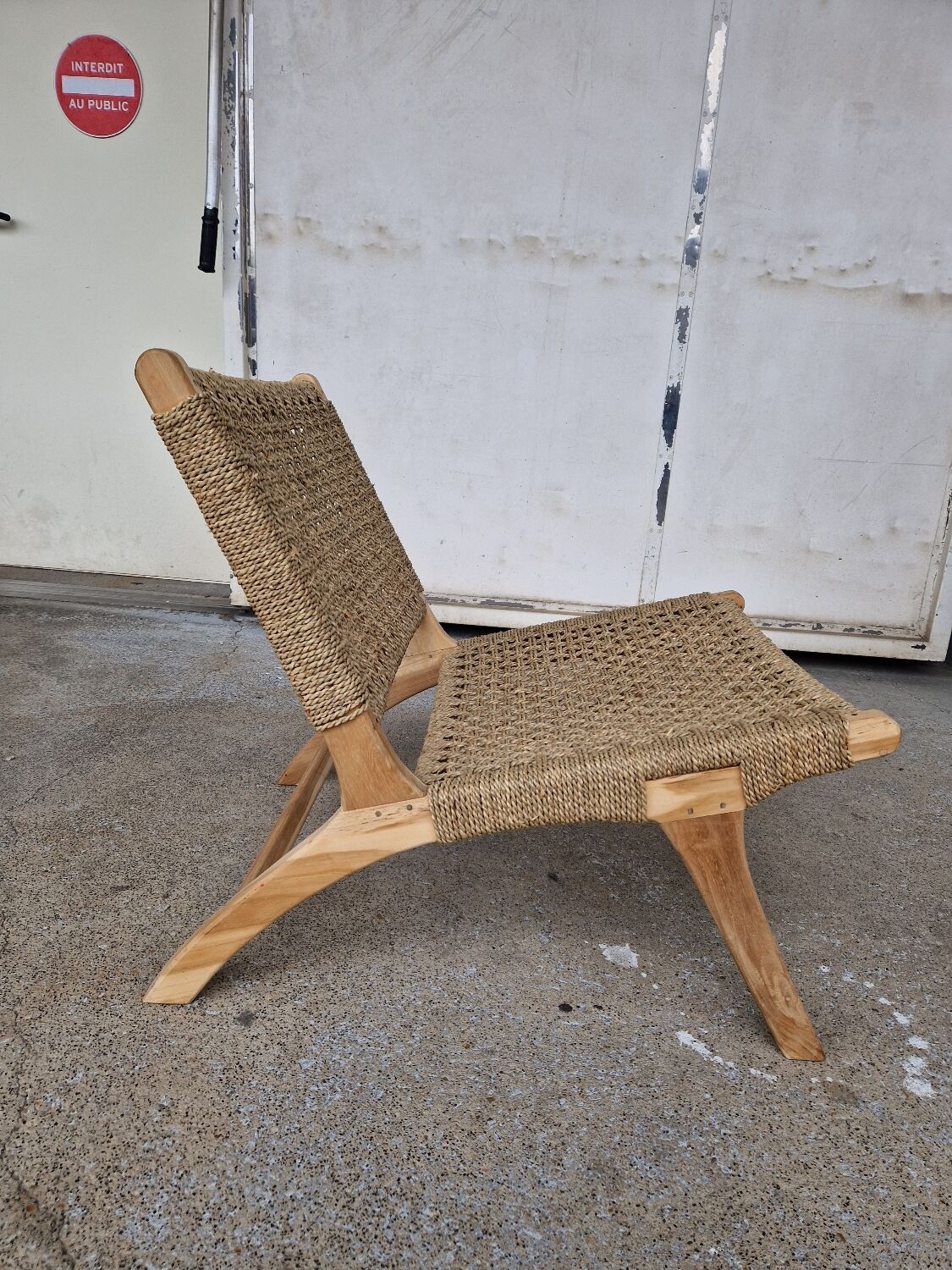 Pair of armchairs low solid wood and braided rope