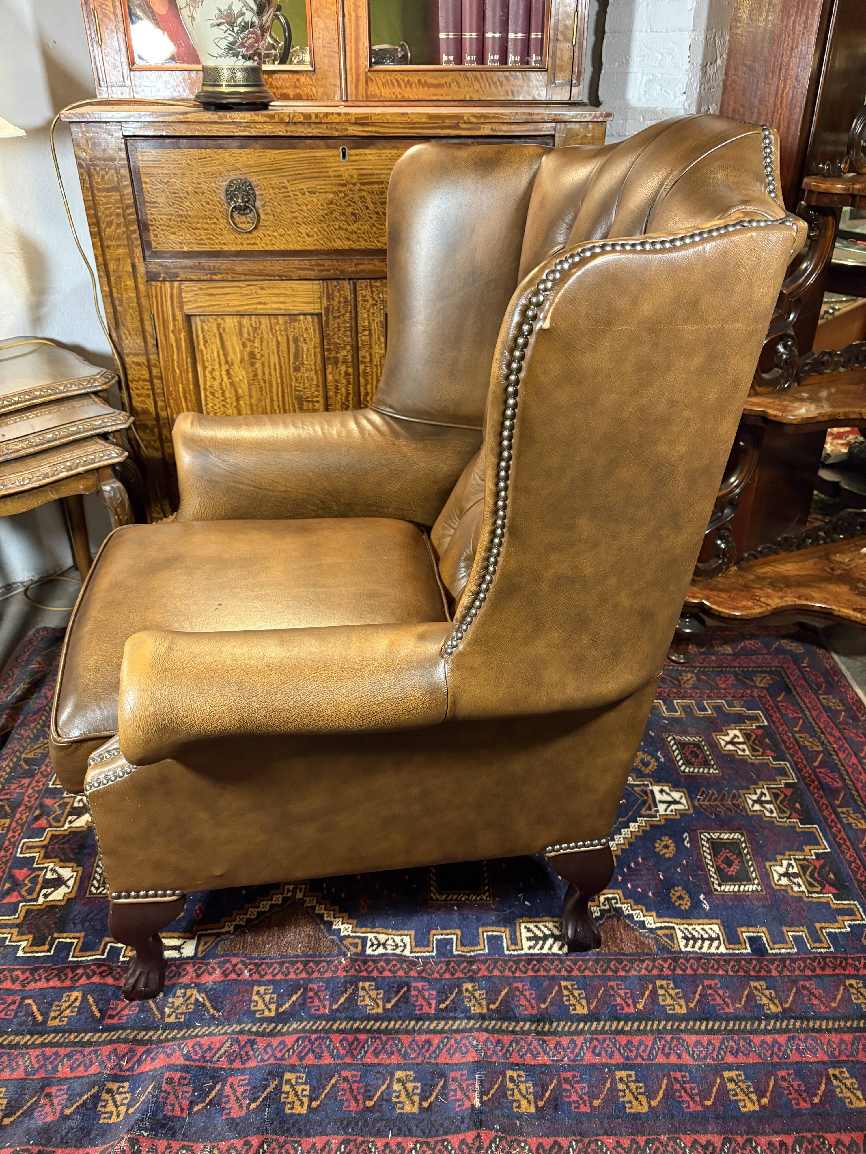 Vintage Leather Chesterfield Armchair – English Country House Style  Claw F