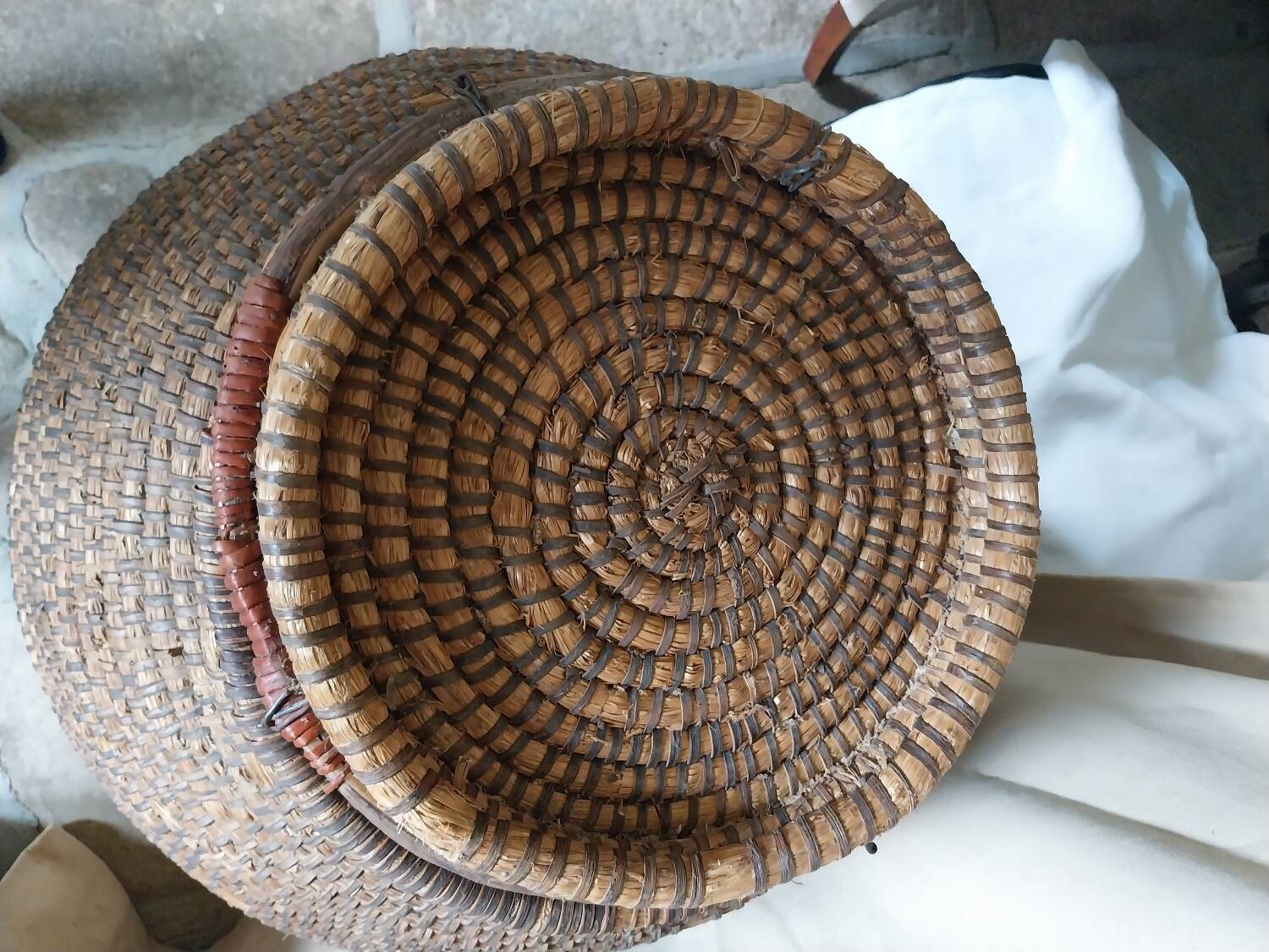 Woven straw basket