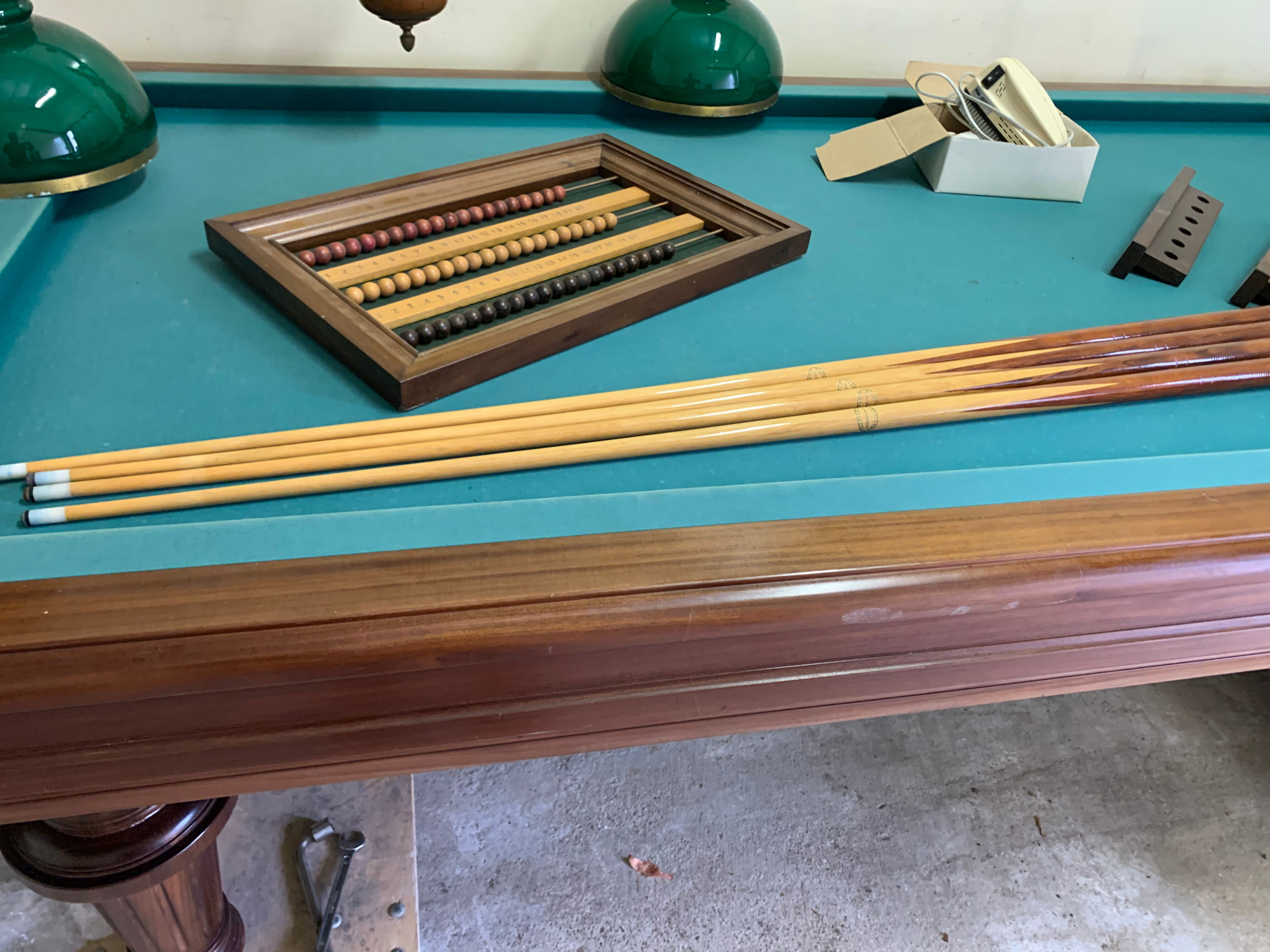 French Billard Full Chevillotte