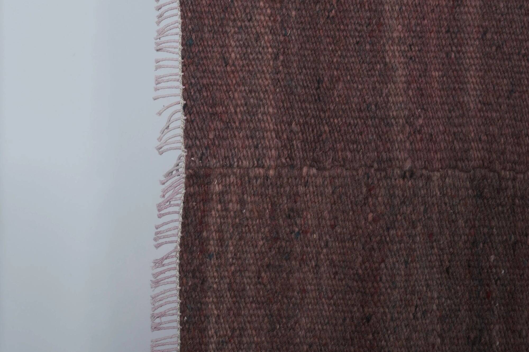 Vintage Turkish kilim, handwoven, 275x330 cm.