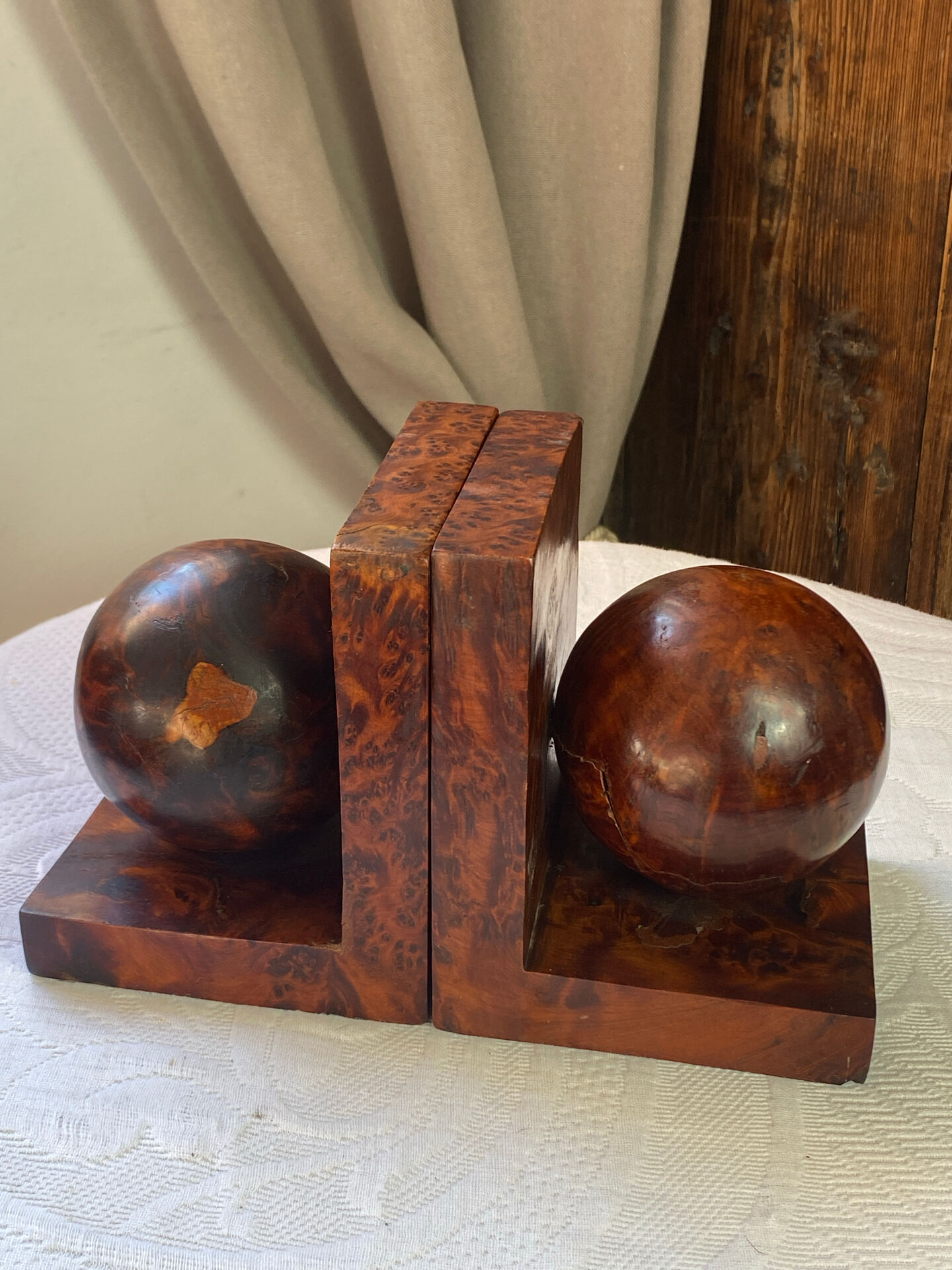 Pair of bookends, sphere, Art Deco