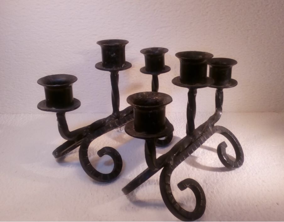 Pair of sconces in wrought iron