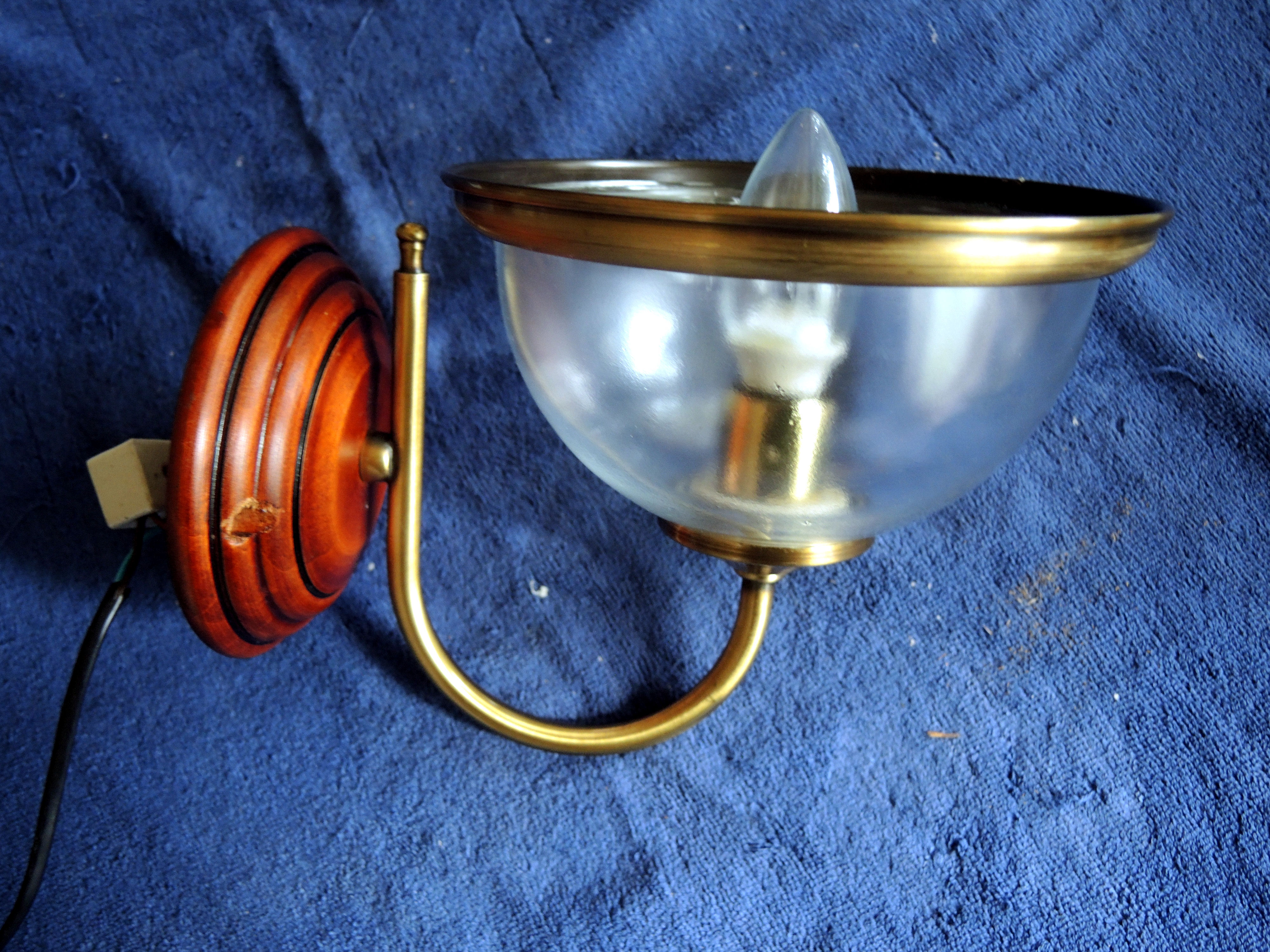 Glass sconce brass gold