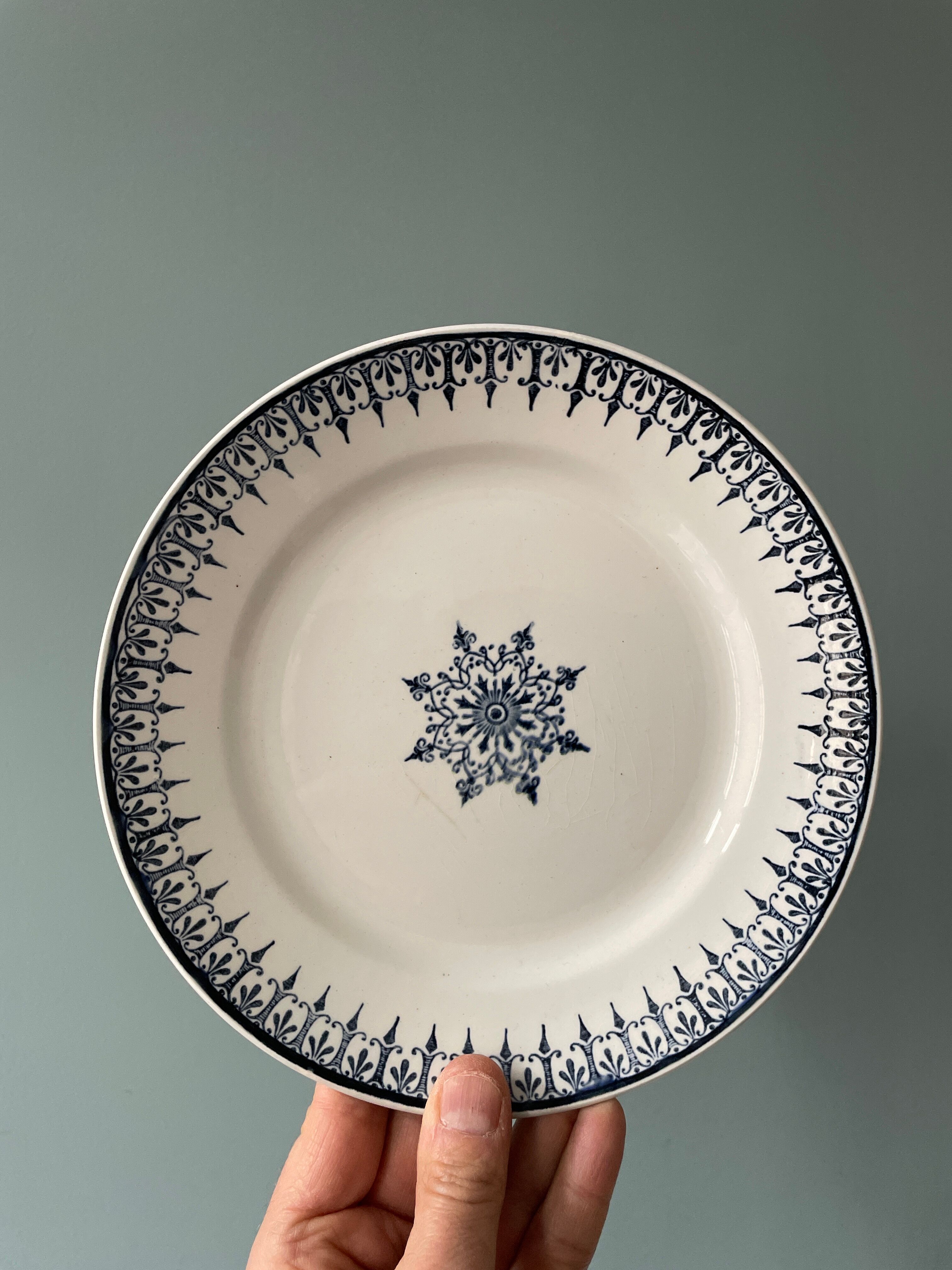 Set of 10 old dessert plates, Longwy and Saint Amand