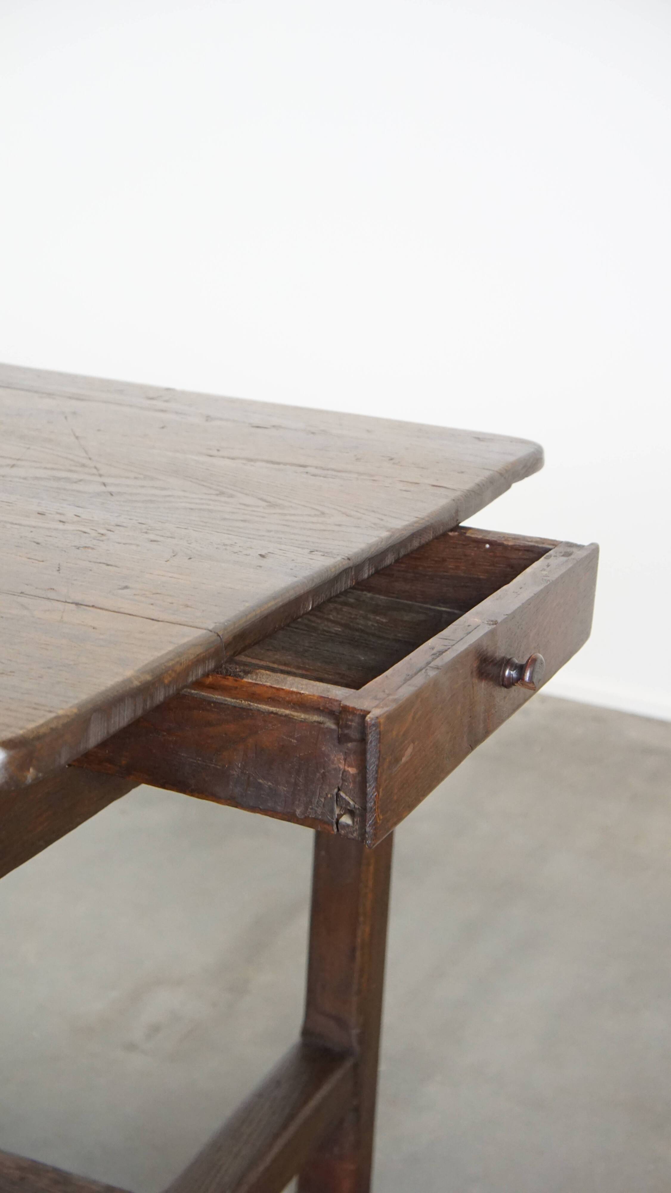 Early 19th-Century French Oak Dining Table with One Drawer