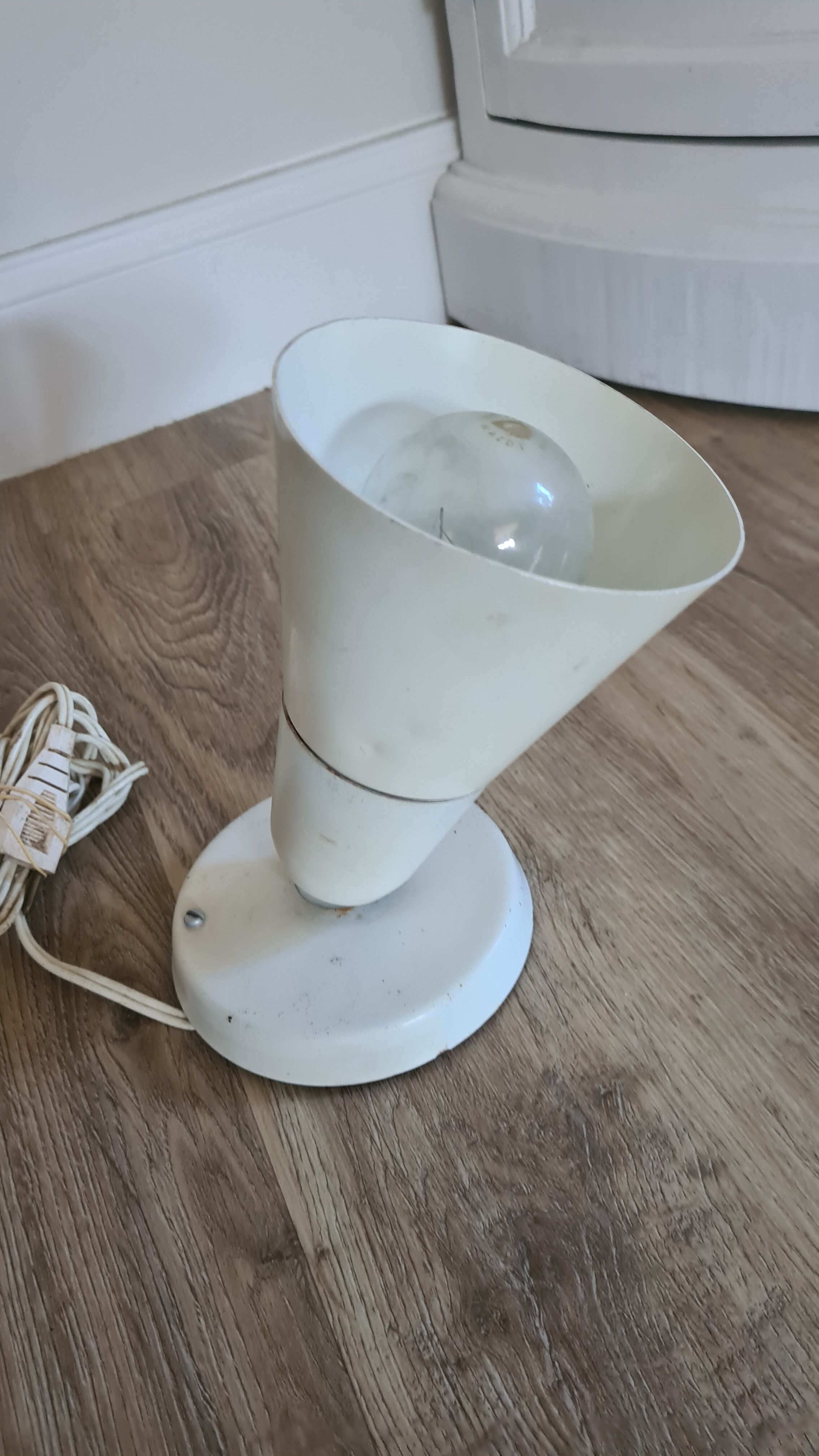 Old white metal lamp 70s works