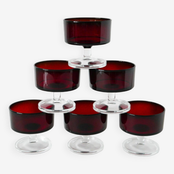 Set of 6 burgundy glass champagne glasses, Design, 1970