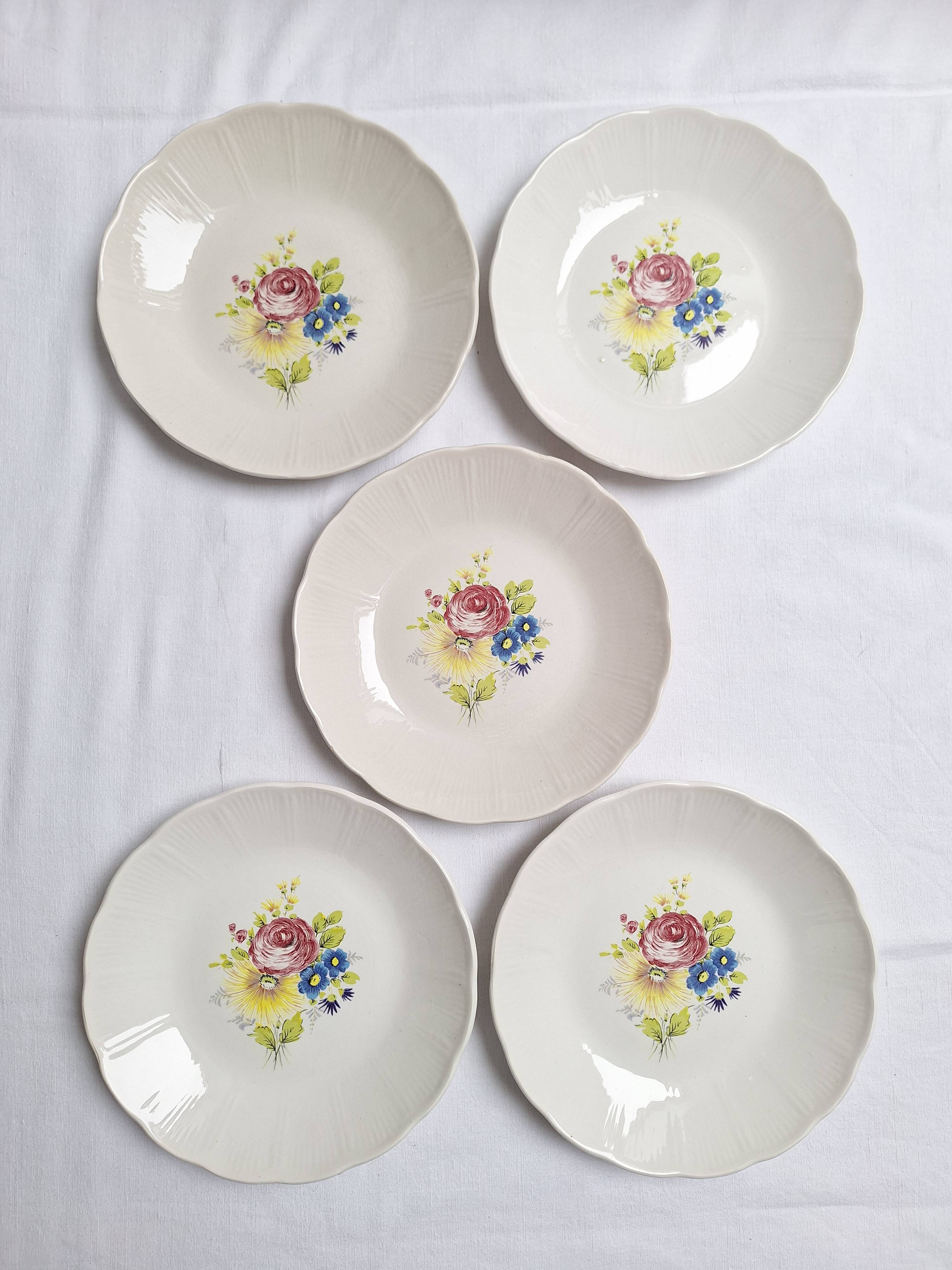 Vintage floral soup plates