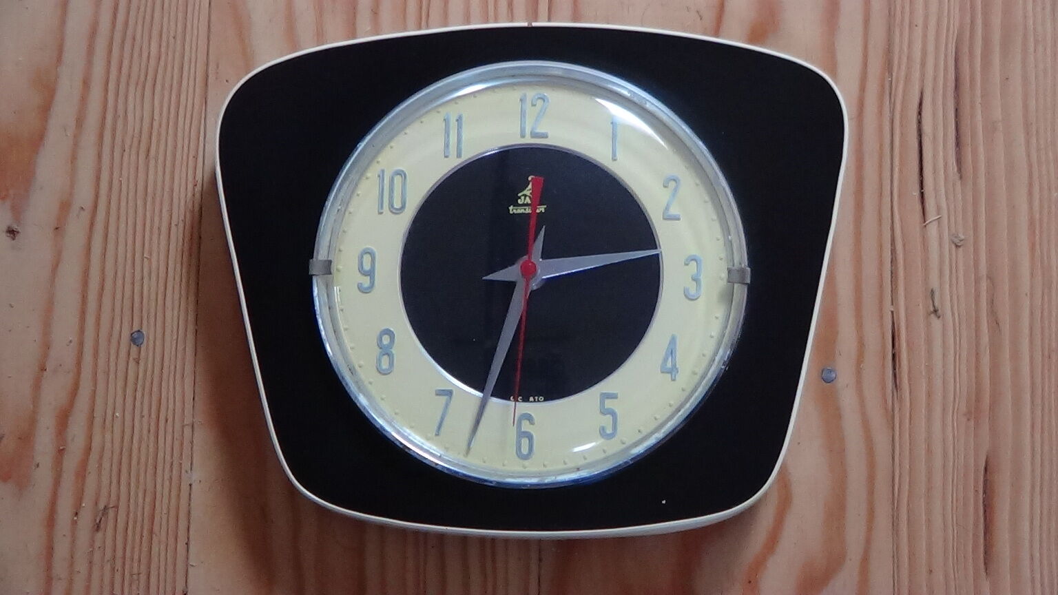 Wall clock