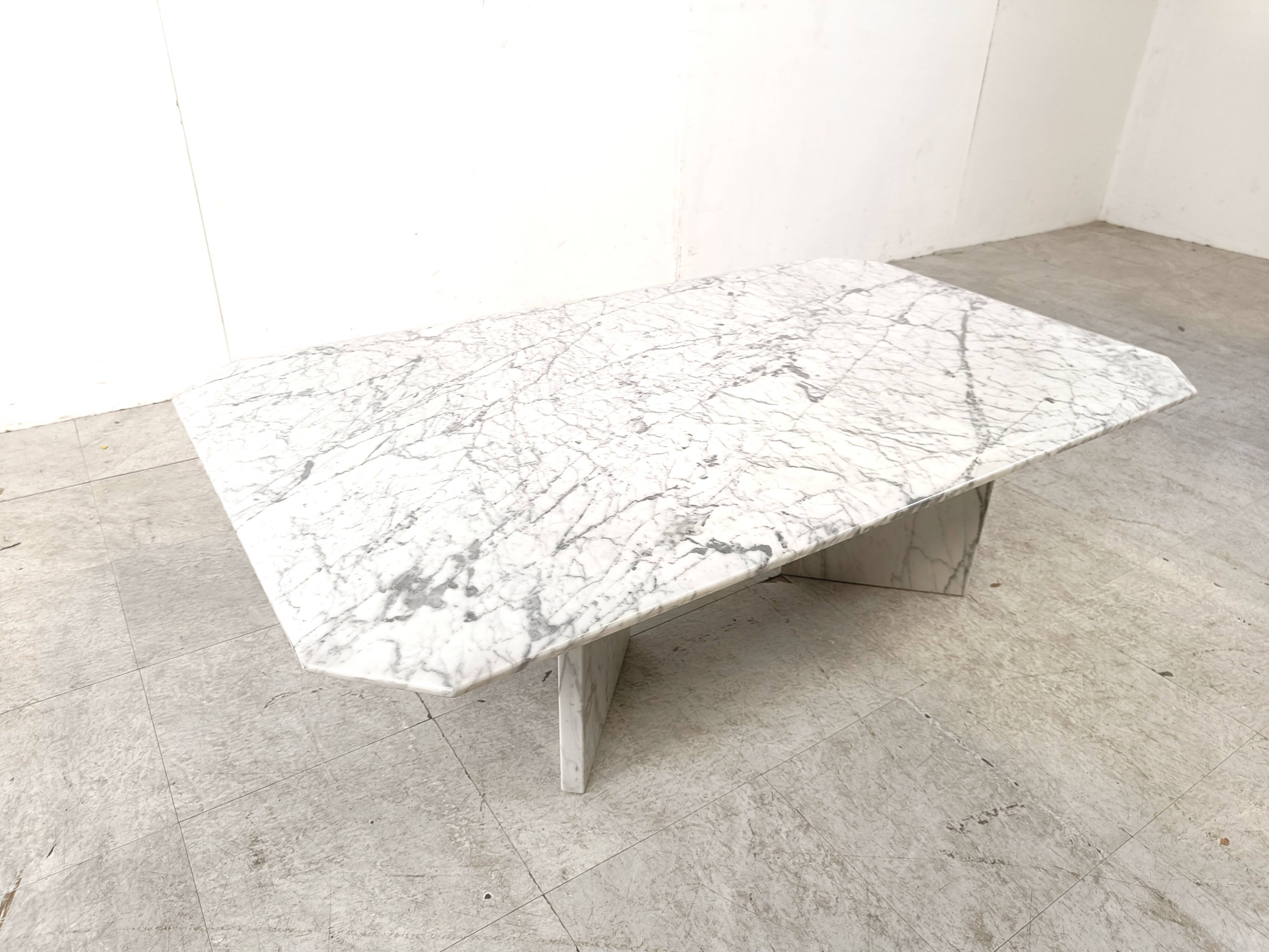 Vintage white marble coffee table, 1970s