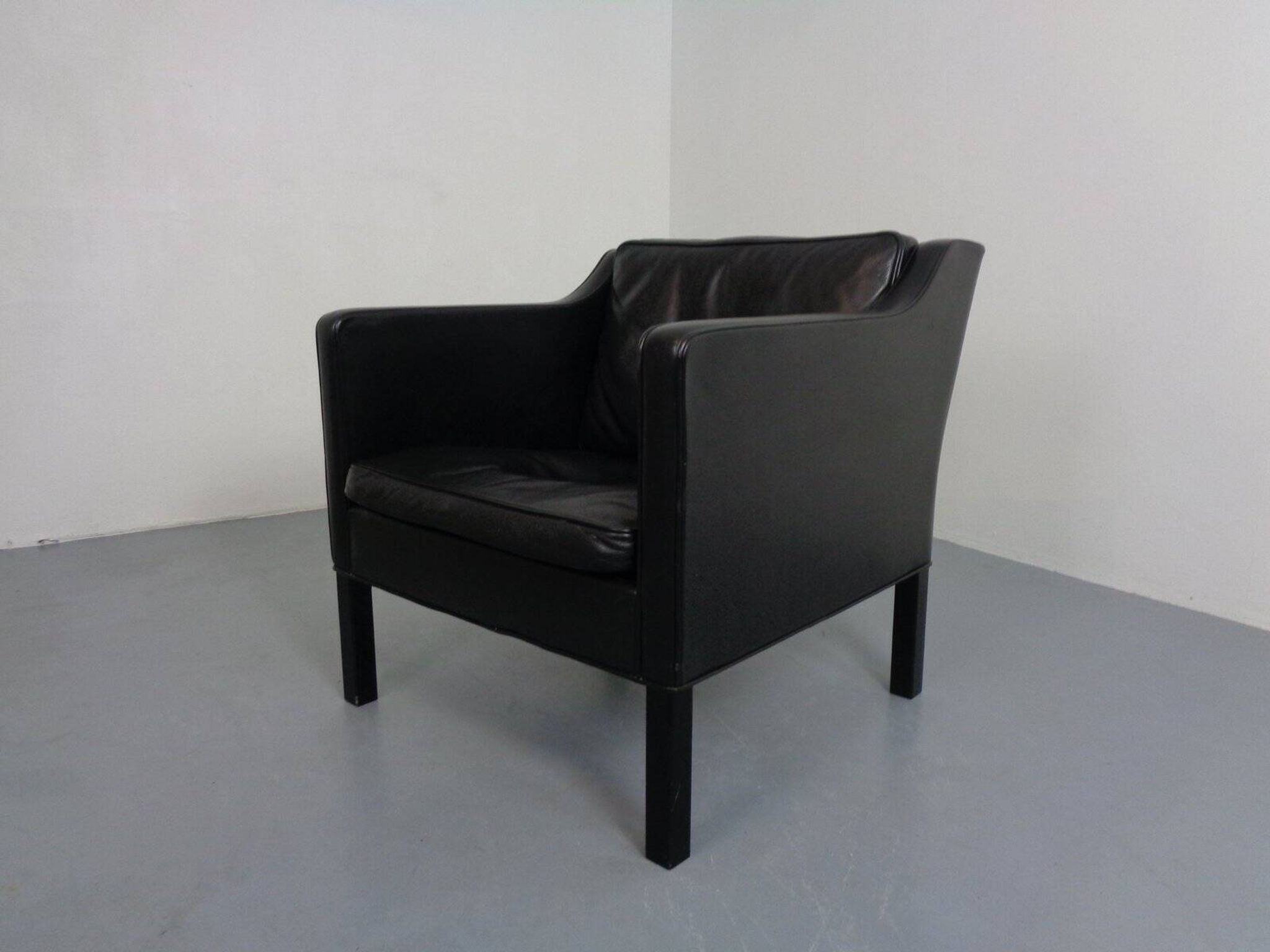 2321 Leather Armchair by Børge Mogensen for AS Fredericia Stolefabrik, Denmark, 1960s