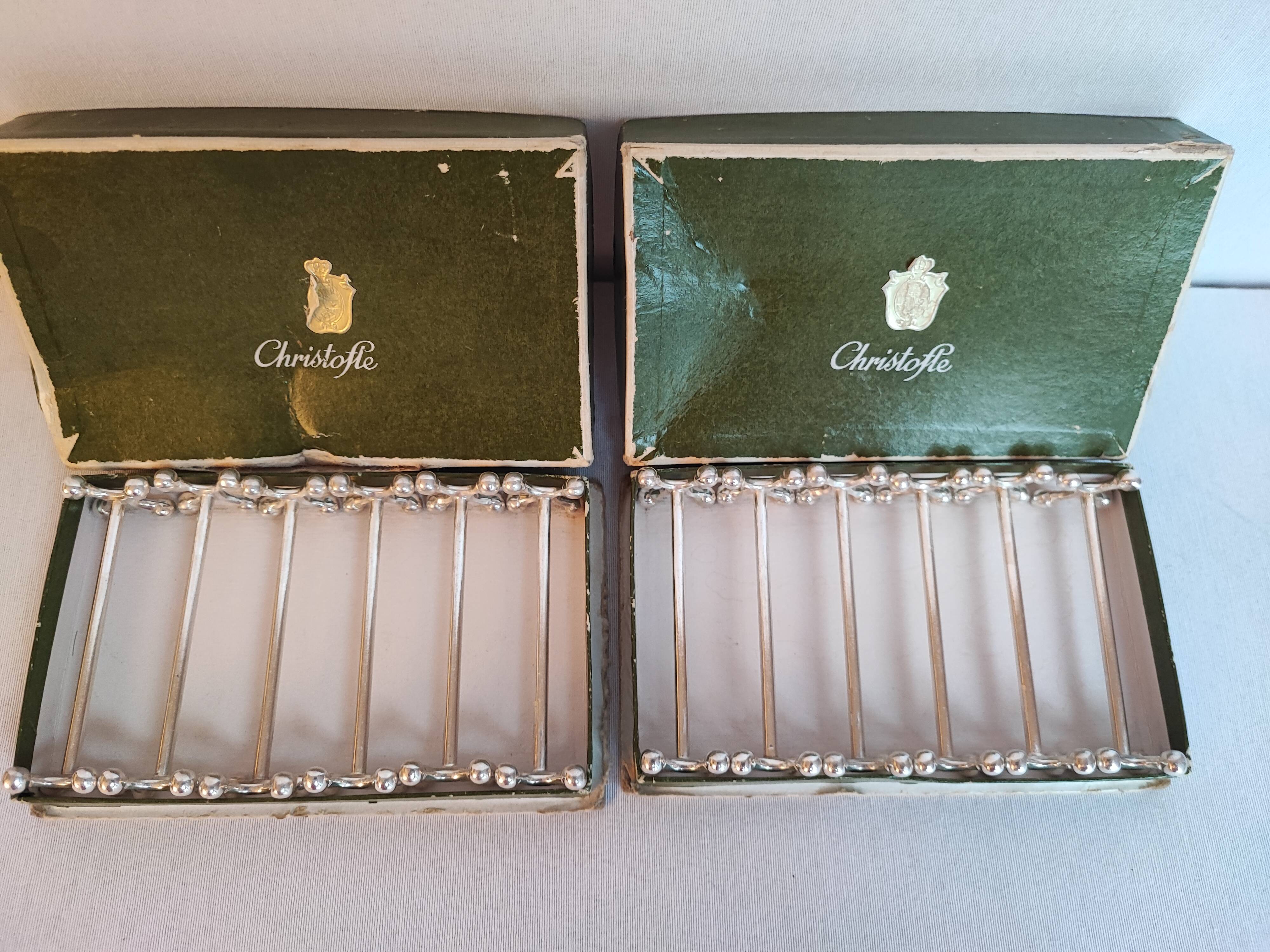 6 porte-couteaux en métal argenté Christofle