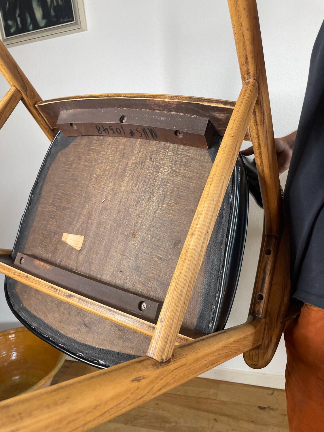 Scandinavian armchair by Erik Kirkegaard in oak and leather, 1960s