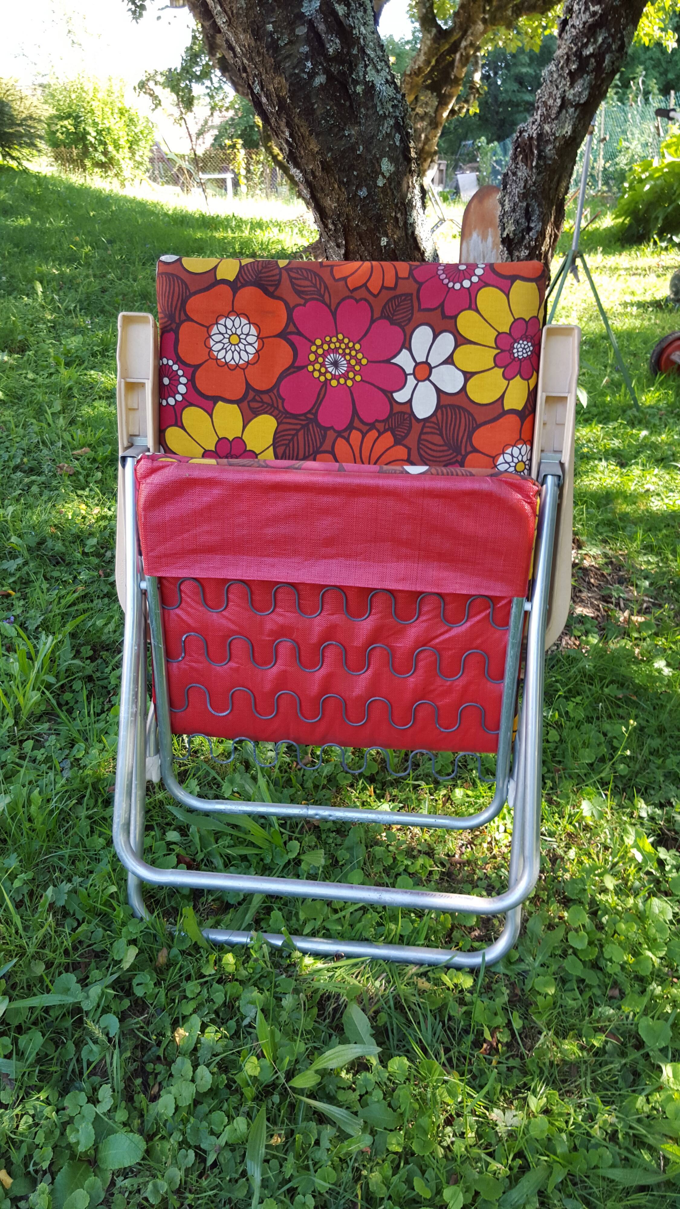 Vintage 70 "flower power" kettler folding long chair