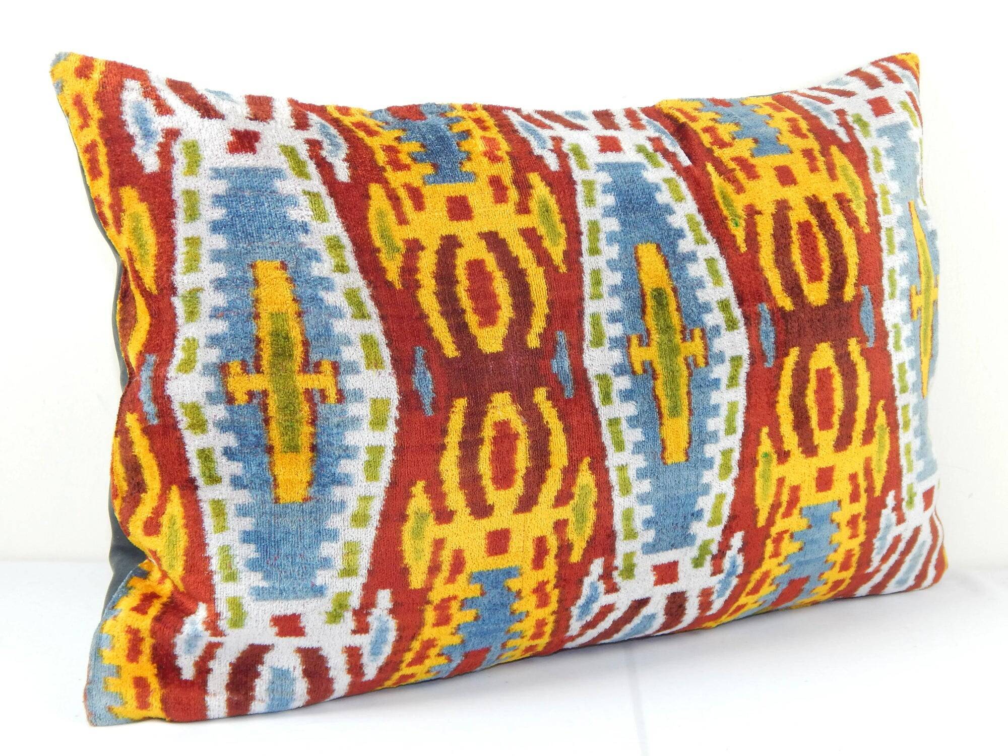 Vintage ikat cushion cover 61x41 cm