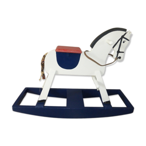 cheval à bascule ancien