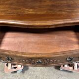 Walnut chest of drawers