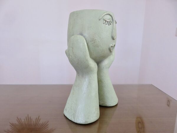 Grand vase anthropomorphe en fibre de verre épaisse, années 80 90