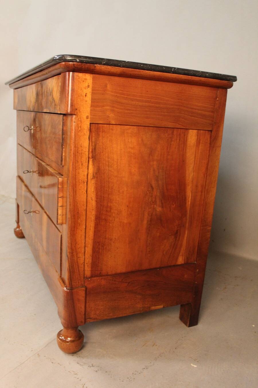 Restoration period commode with walnut burl, marble top.