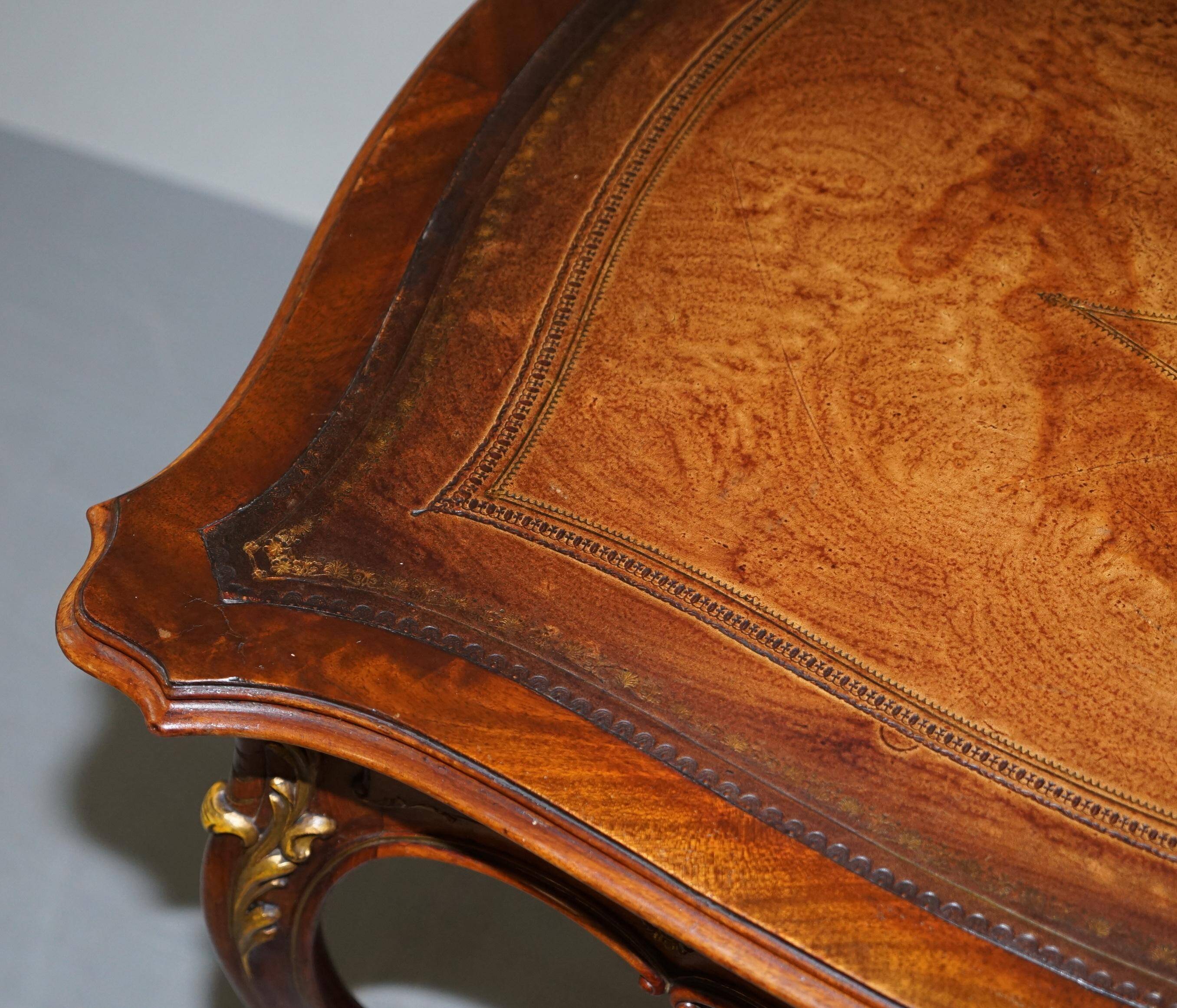 Pine desk with leather and gilding, late Victorian period around 1900.