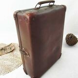 Atypical cardboard suitcase
