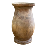 Vase made of raw wood