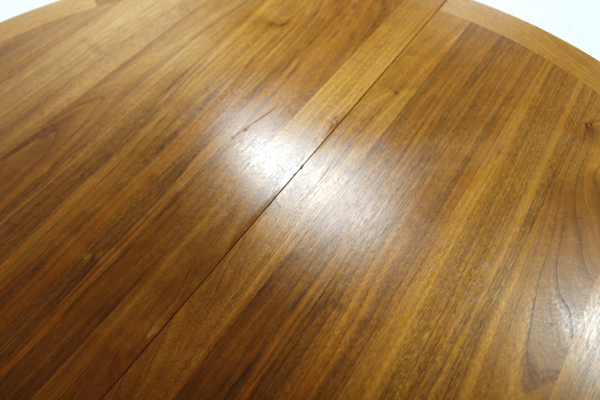 Scandinavian extendable dining table in walnut, Sweden, 1960.