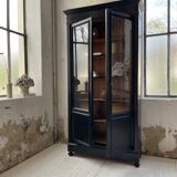 Napoleon 3 walnut window glass cabinet
