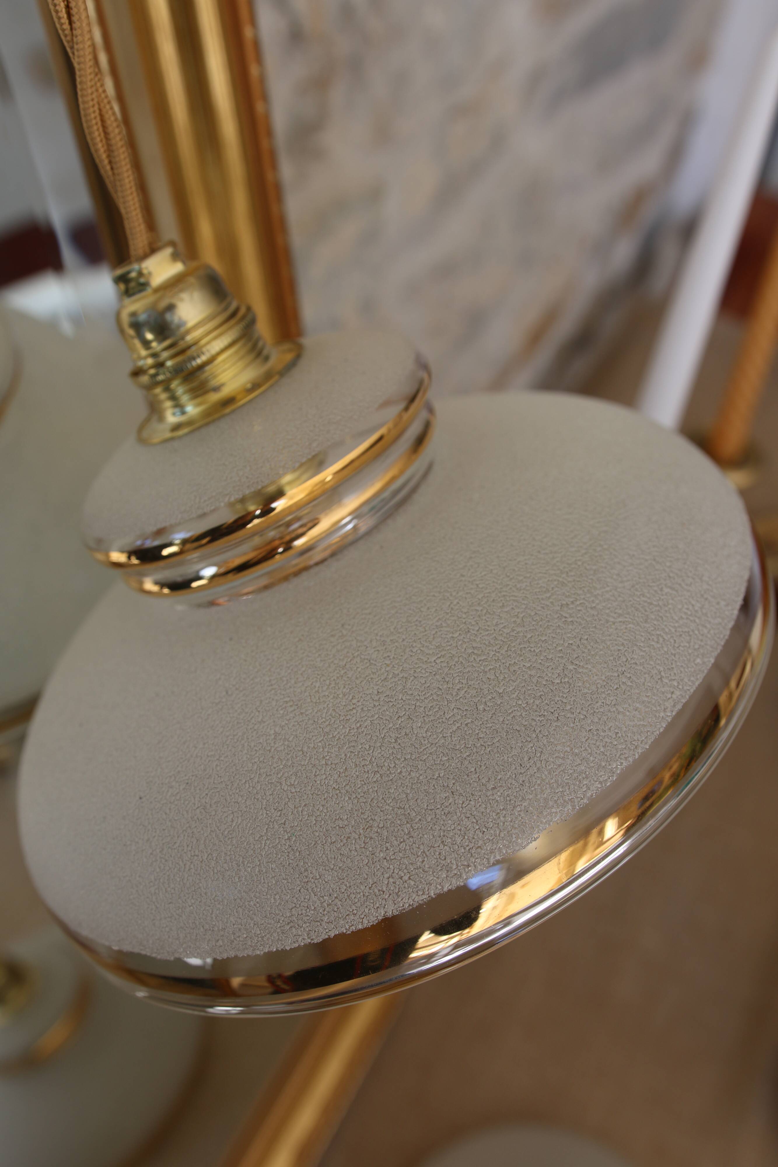 Sandblasted glass portable lamp