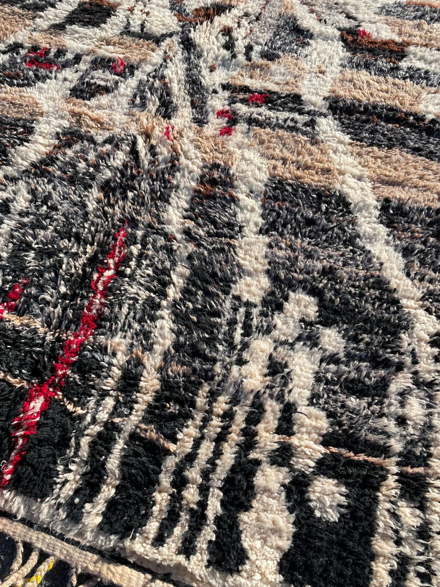 Large Moroccan Modern Living Room Carpet in wool, 210x260 cm