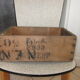 Caisse ancienne en bois santa clara prune