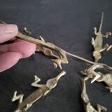 6 vintage knife rests, brass crocodiles, in excellent condition.