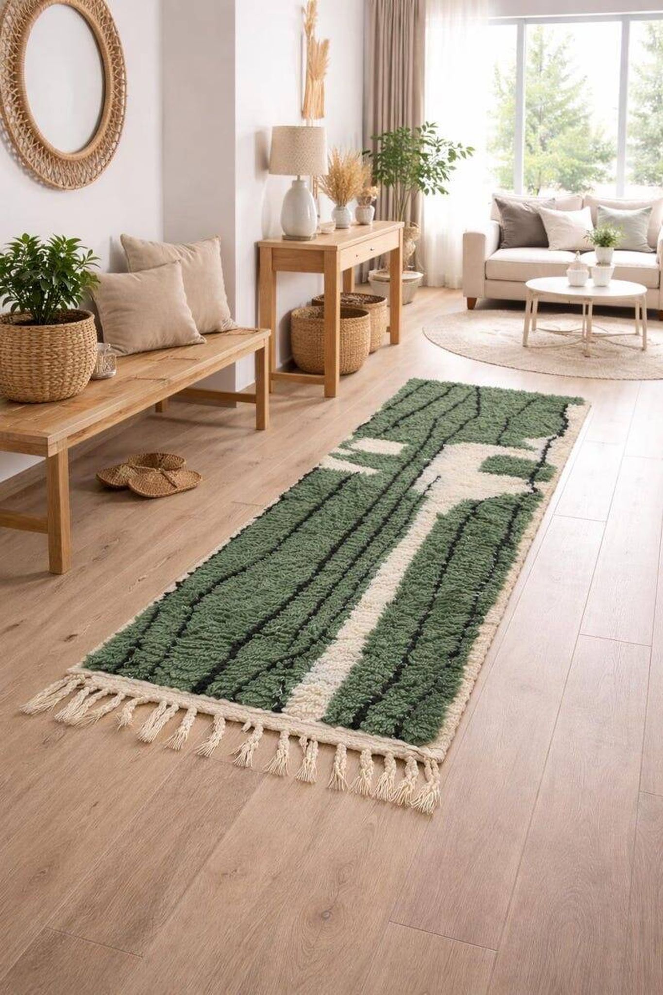 Handmade pure wool rug, size 1.5/2.5 m.