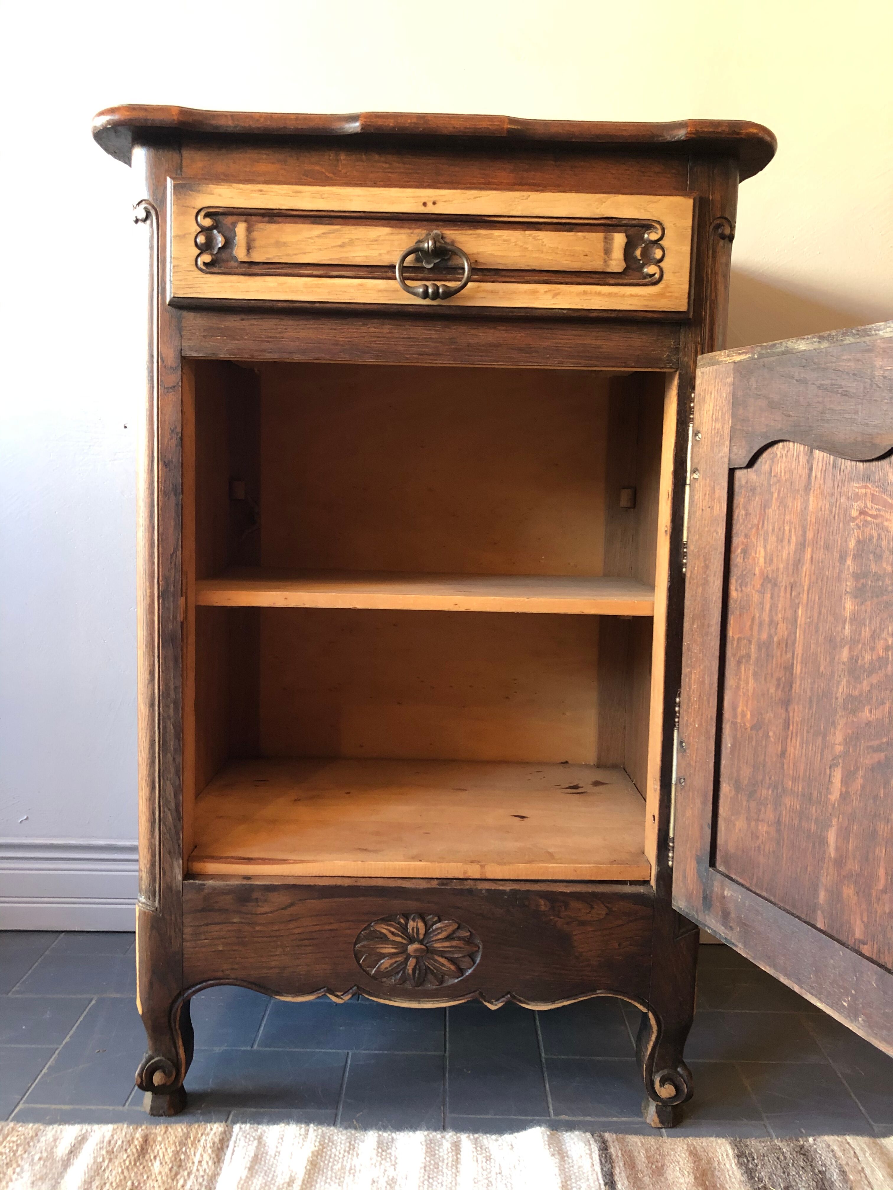 Confectioner, country style buffet