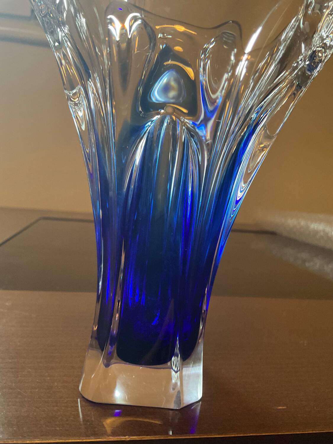 Two-tone glass paste vase from the 70s