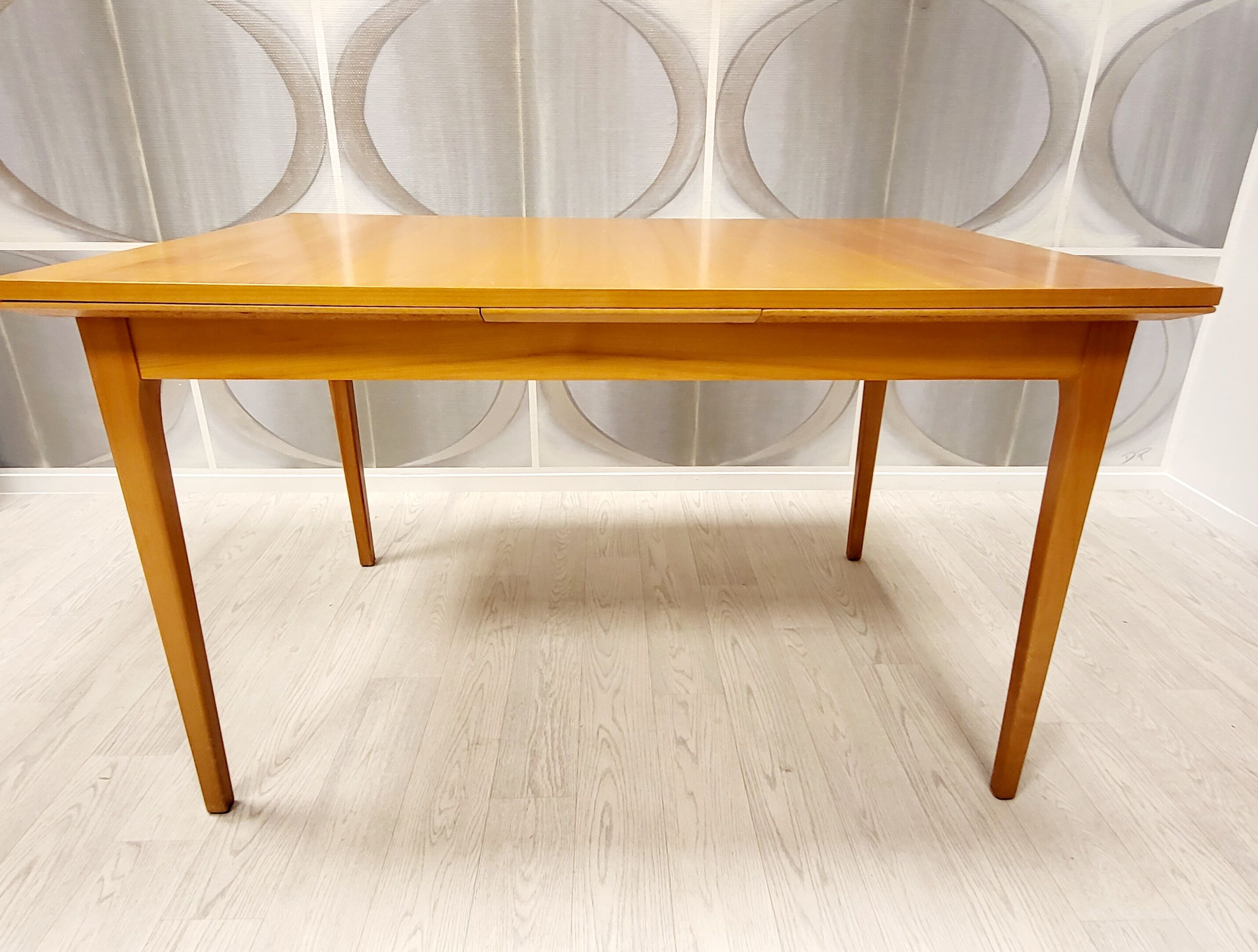 Large extendable table Lübke to 220 cm