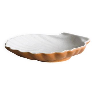 Coupelle en forme de coquillage bicolore