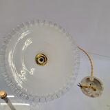 Serrated opaline suspension