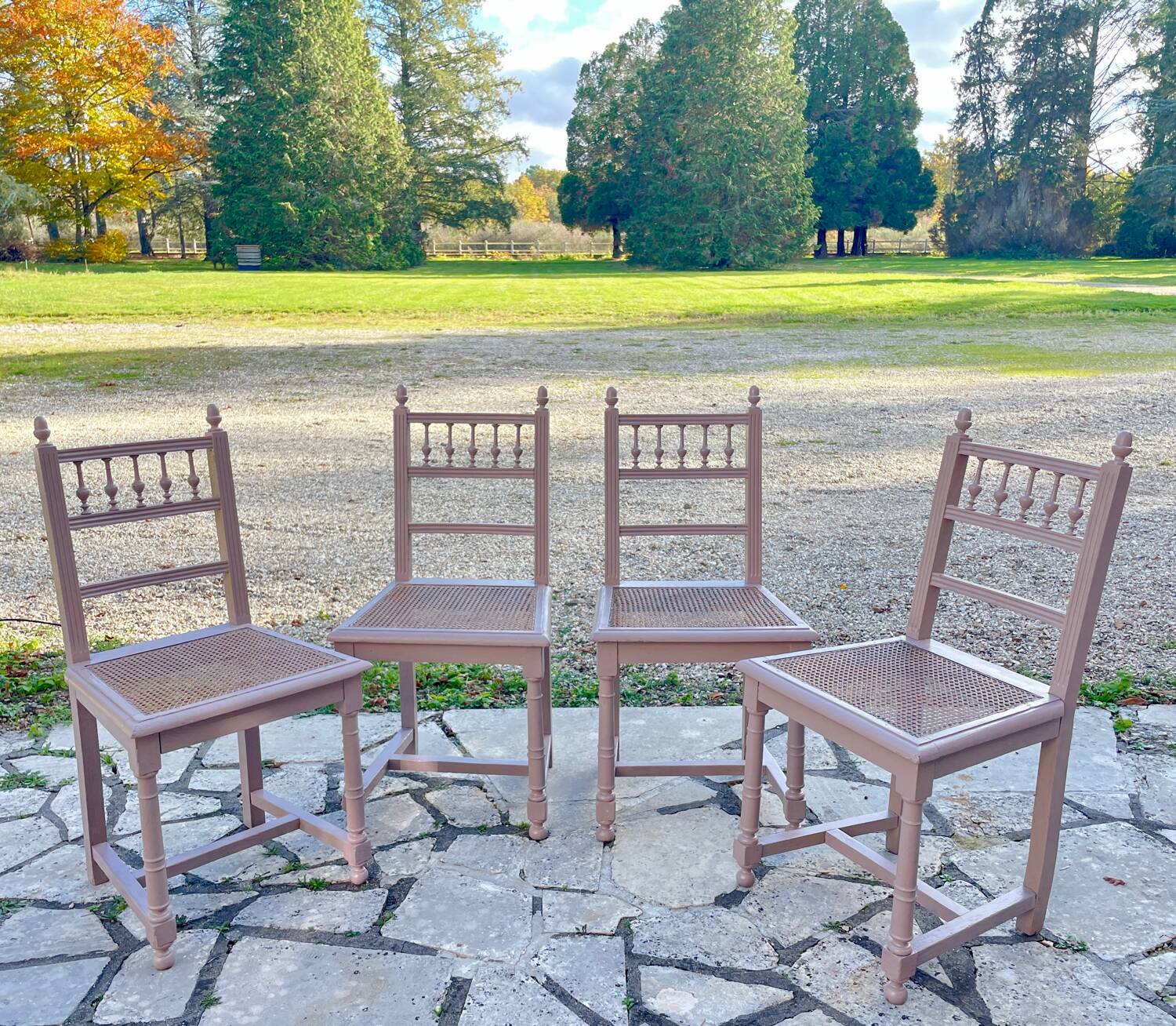 Chaises Henri II cannées