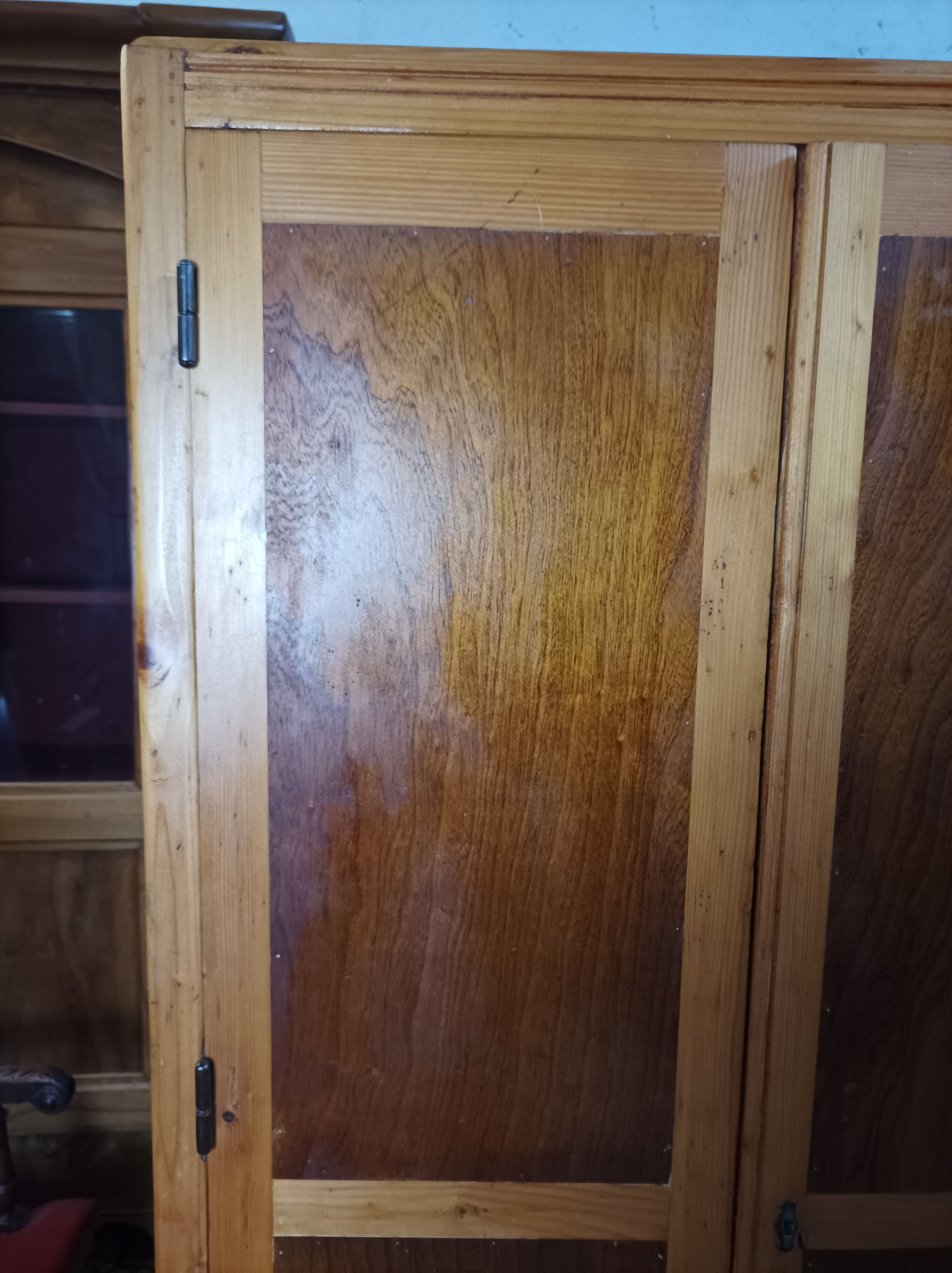 Parisian pine cabinet