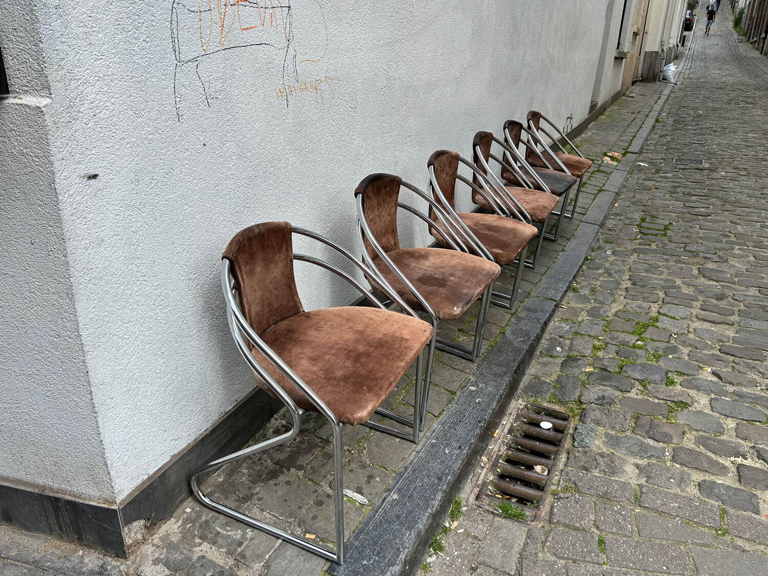 6 vintage chrome and suede design chairs