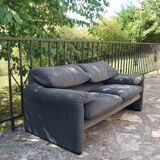 Maralunga Sofa by Vico Magistretti for Cassina
