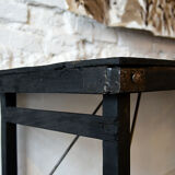 Burnt wood finish table / shou-sugi-ban